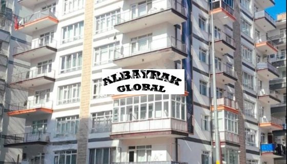 DEMETEVLER'DE CADDE ÜZERİNDE SATILIK 3+1 DAİRE
